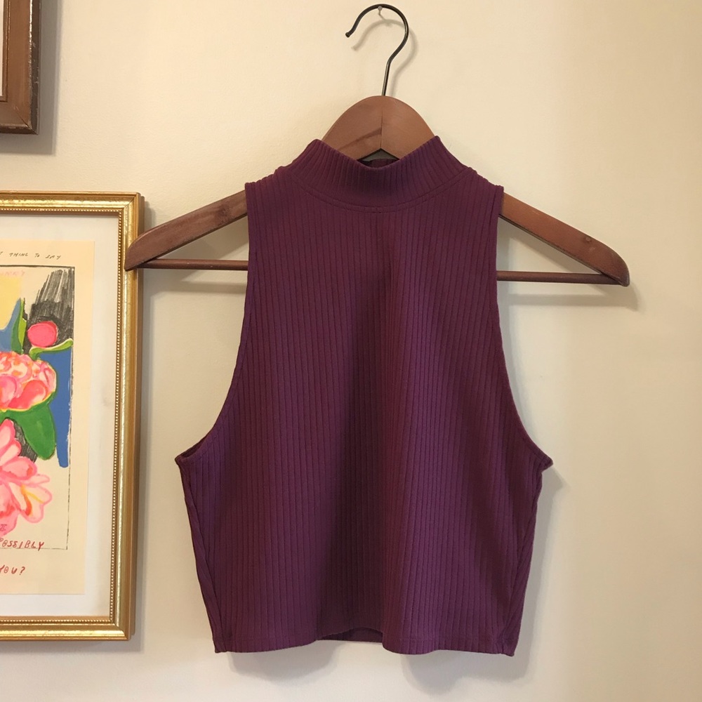 Victoria’s Secret SPORT plum crop top